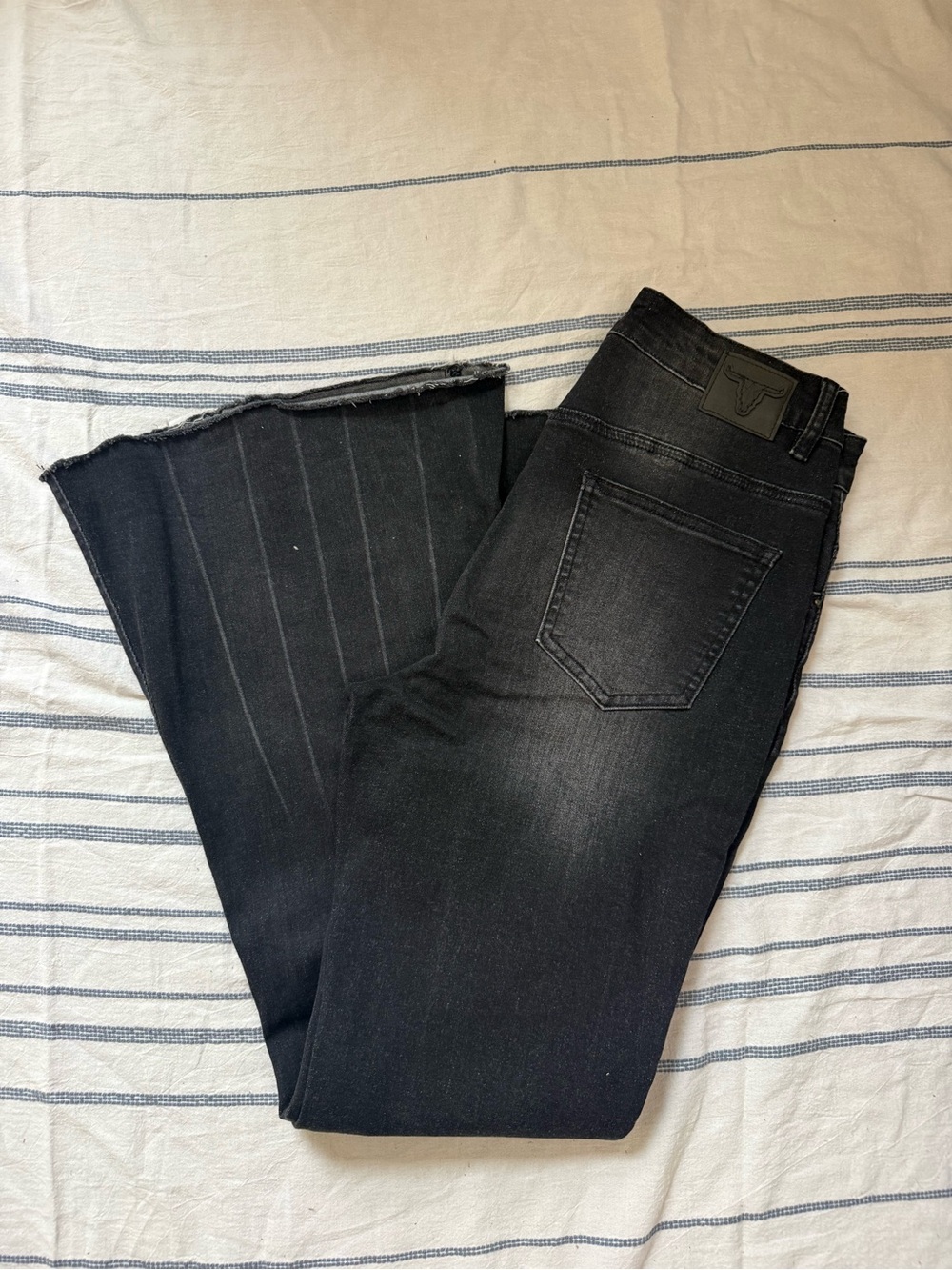 Lucky & Blessed Women’s Black Flare Jeans Size 6